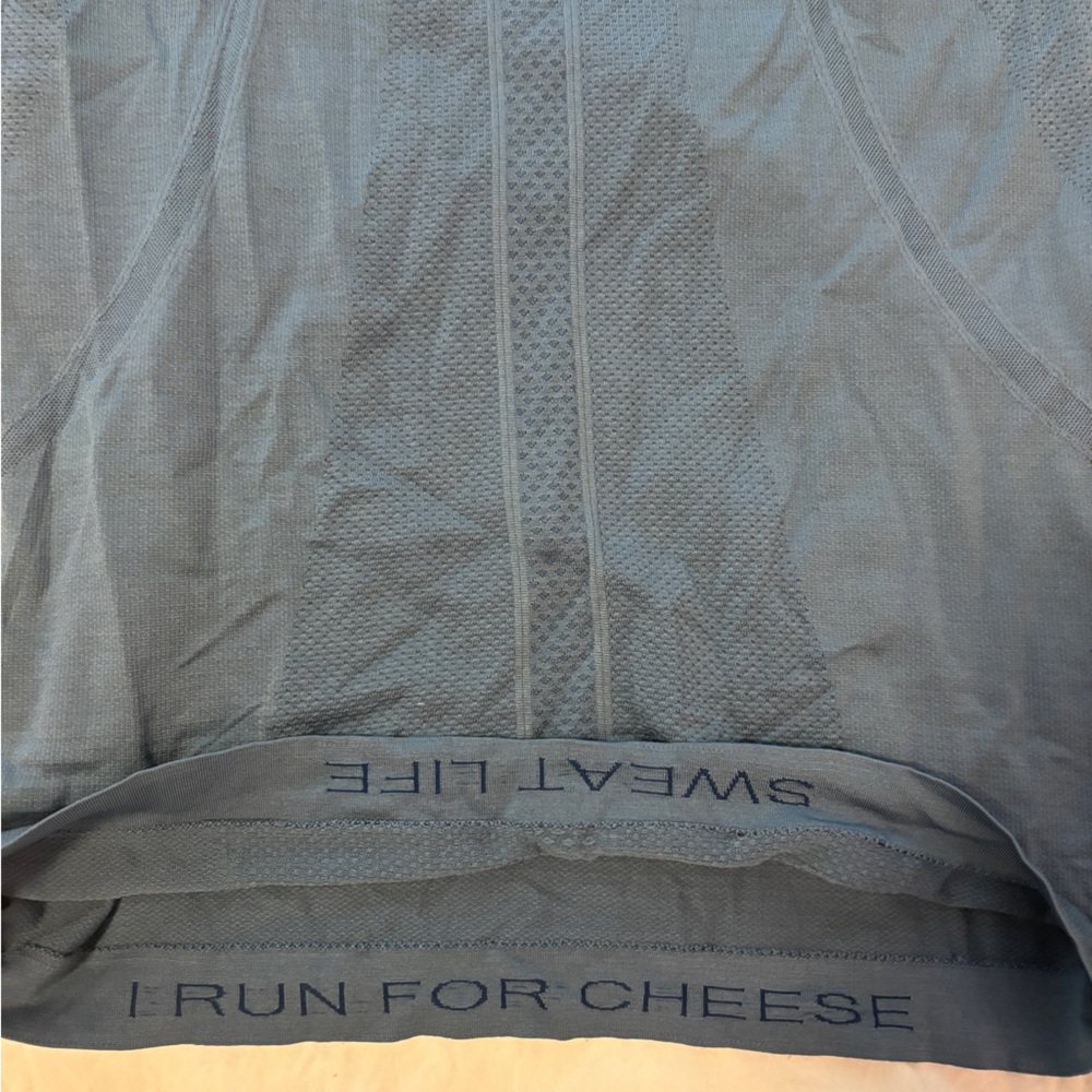 Lululemon Swiftly Tech Size 4 - image 4